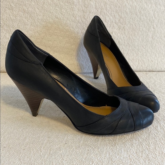 Nine West Black Leather Wood Cone Heel Pumps Career Minimalist Round Toe Closed - Picture 1 of 14